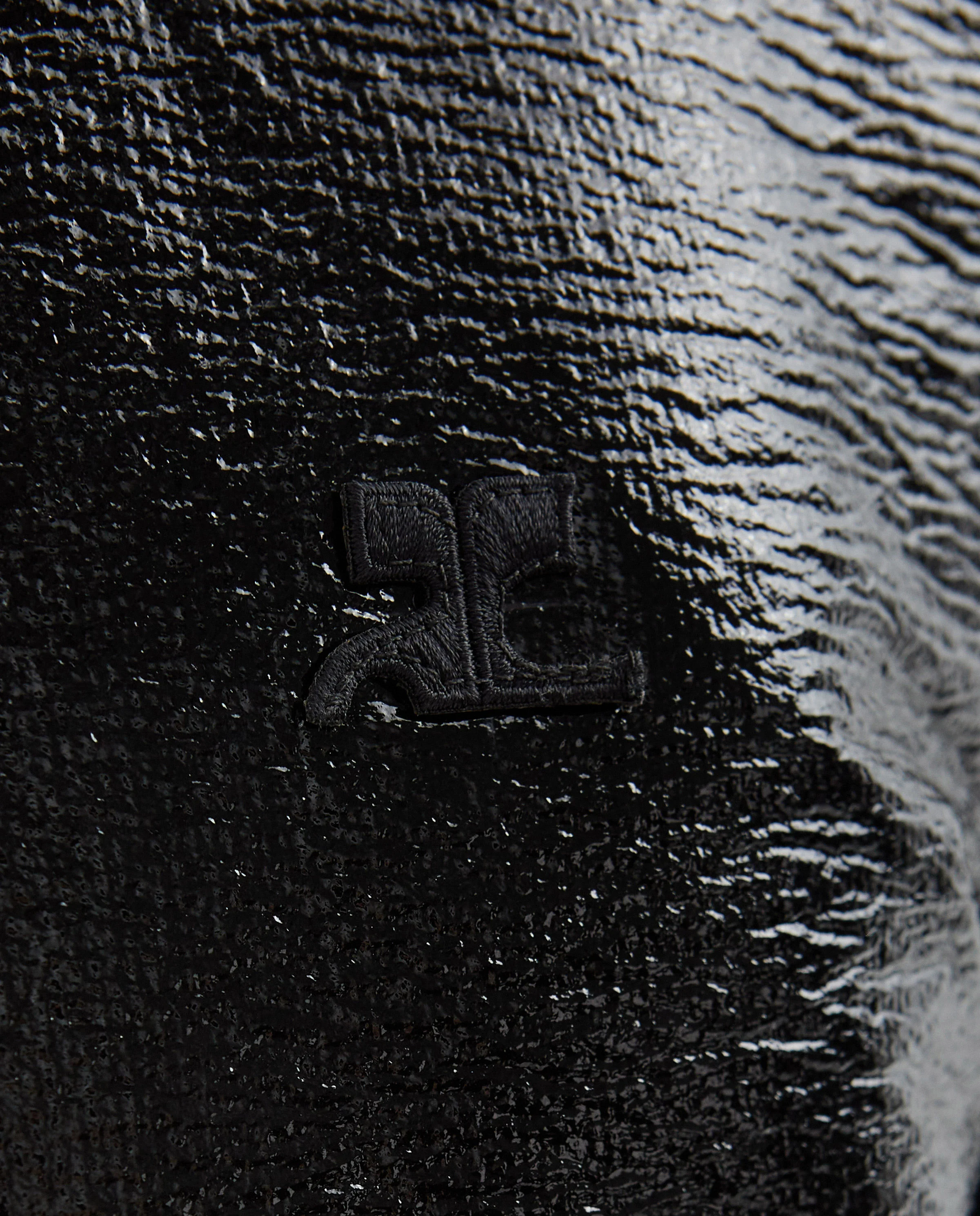 Winylowa kamizelka z kapturem - Image #4