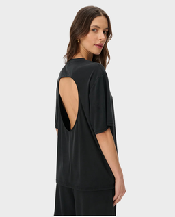 Czarny t-shirt z wycięciem Ariana - Image #2