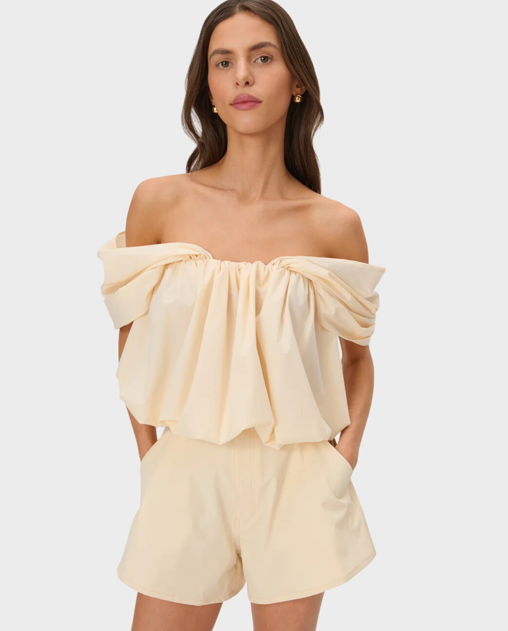 Masełkowy top o kroju bombki Yena - Image #3