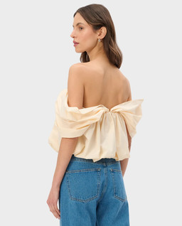 Masełkowy top o kroju bombki Yena - Image #4