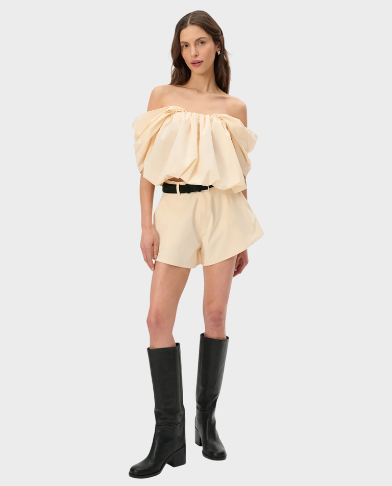 Masełkowe szorty o trapezowym kroju Naomi