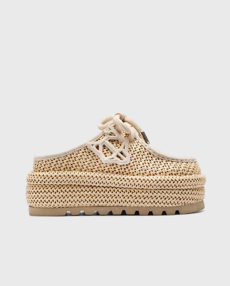 Beżowe chodaki z rafii na platformie Blizzard