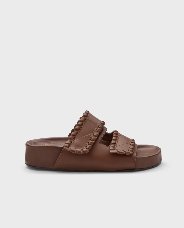 Brązowe skórzane klapki Furlo