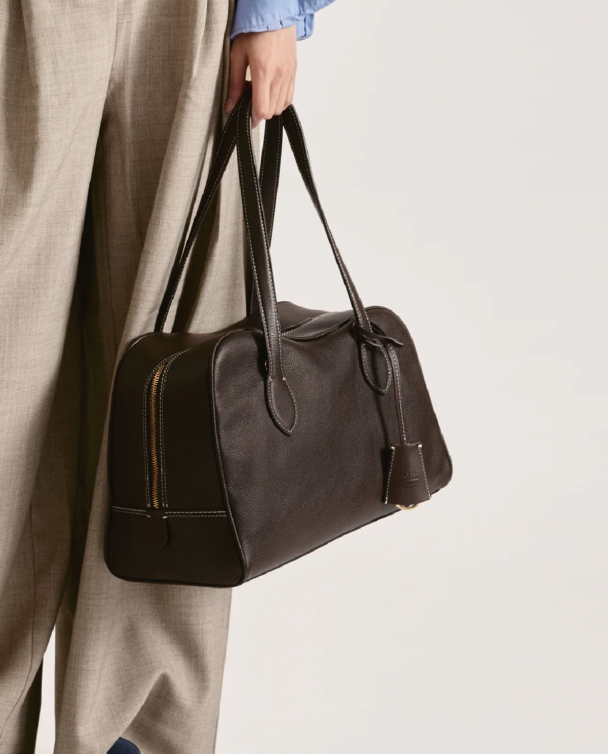 Ciemnobrązowa torba na ramię Noale - Image #2