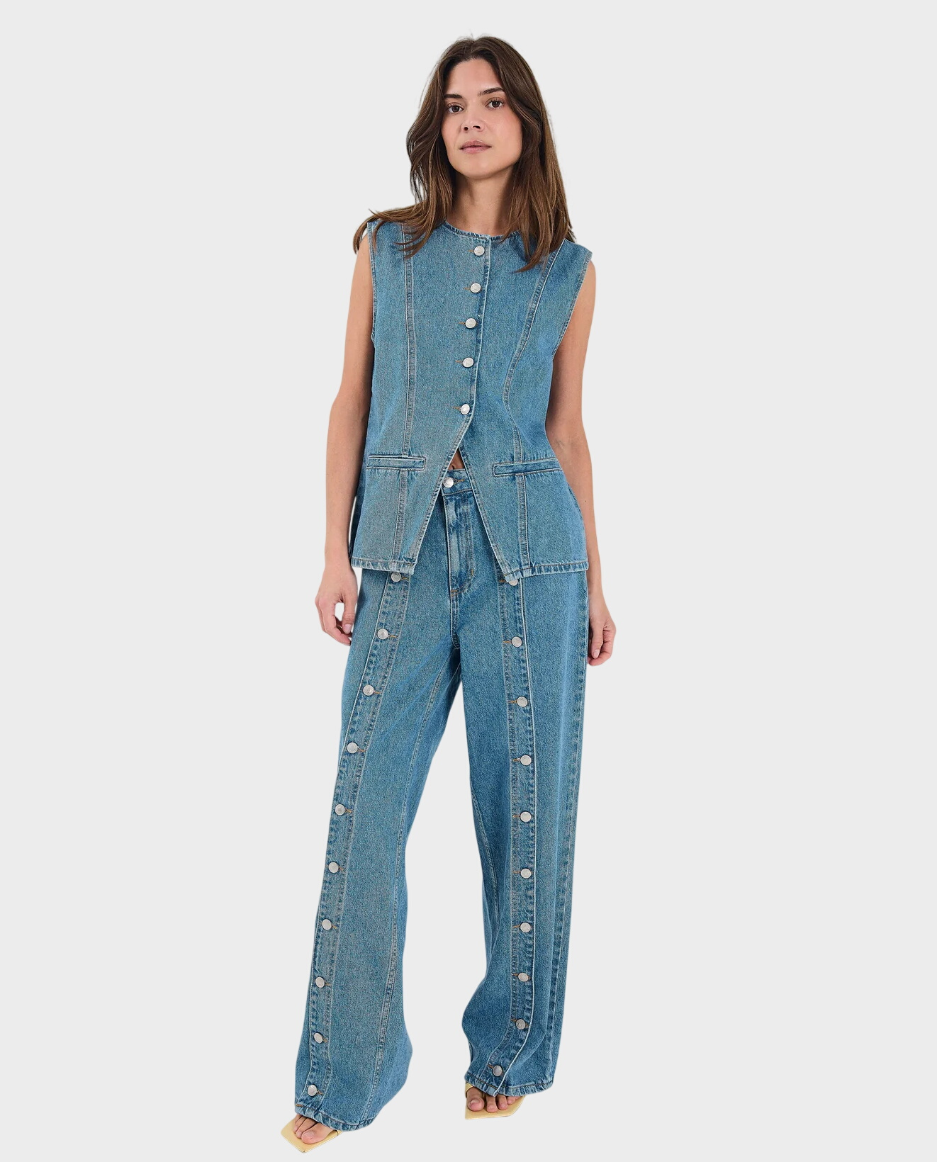 Jeansy z guzikami Kenzie - Image #1