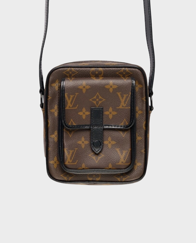 Logowana torba Louis Vuitton Macassar Christopher Wearable