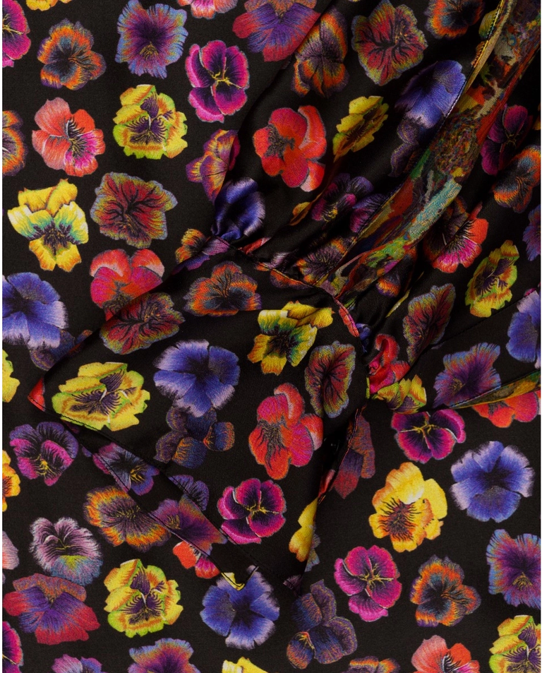 Sukienka z kwiatowym wzorem