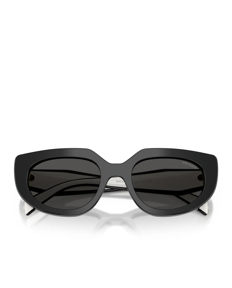 Okulary przeciwsłoneczne w kolorze czarno-białym