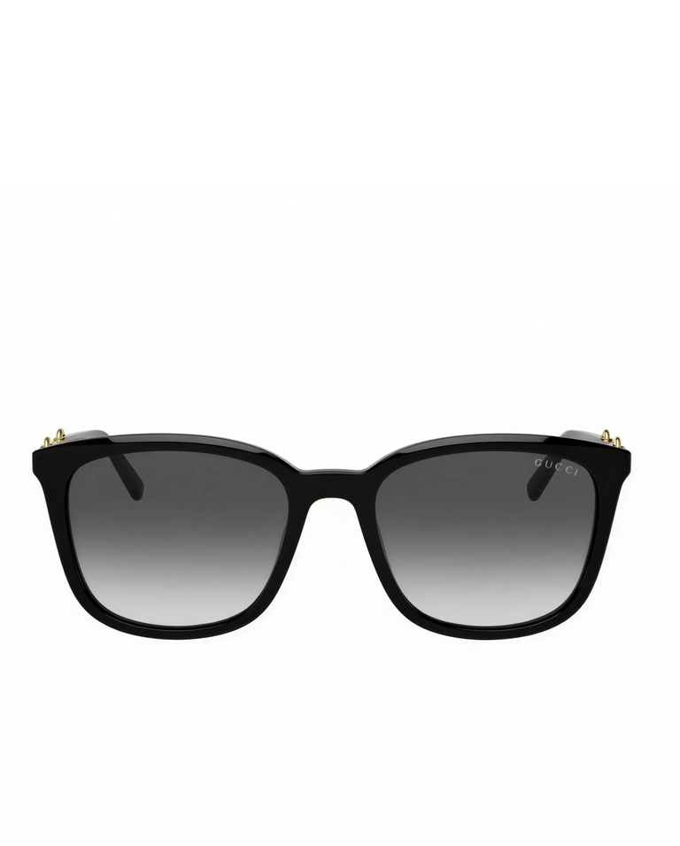 Czarne okulary przeciwsłoneczne