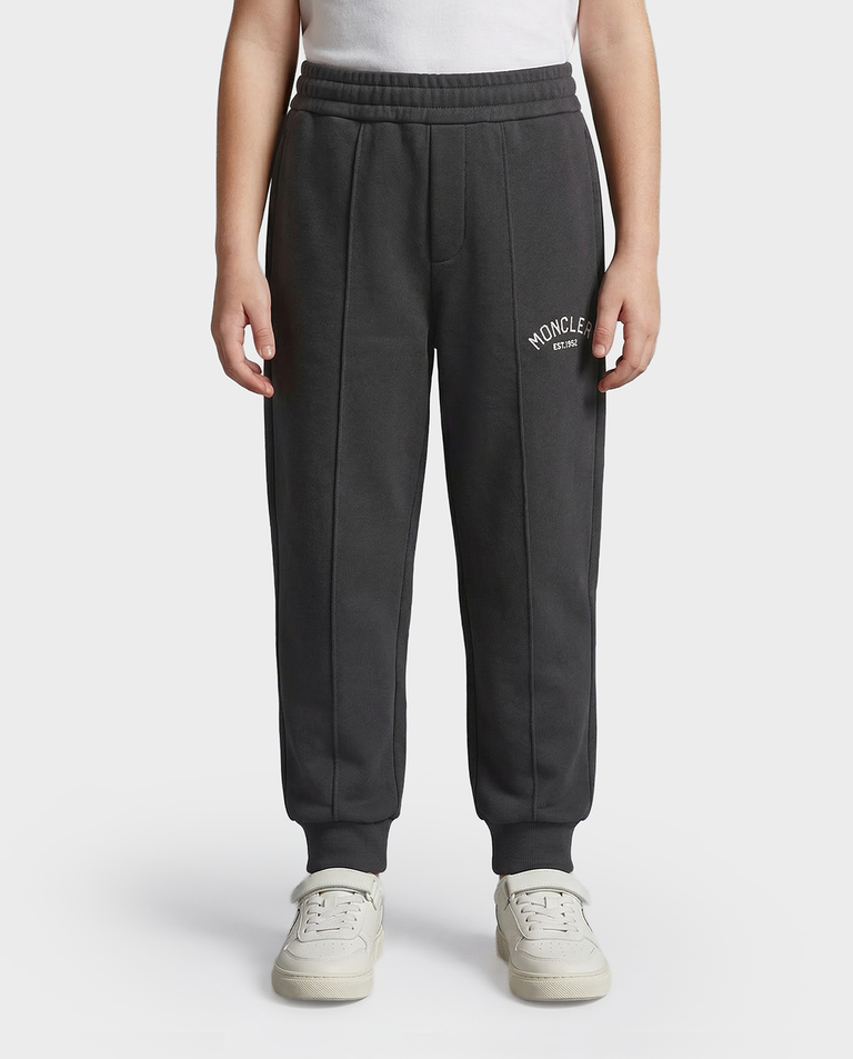 Czarne spodnie dresowe z logo