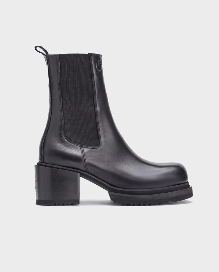 Czarne sztyblety na obcasie Parry