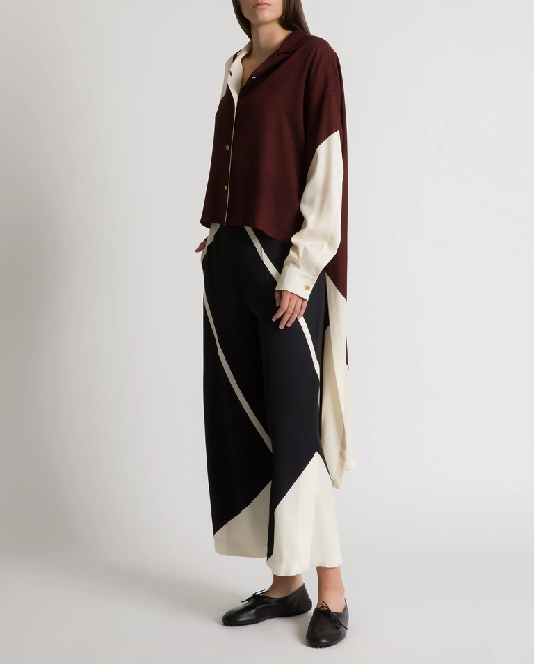 Koszula z printem o asymetrycznym kroju