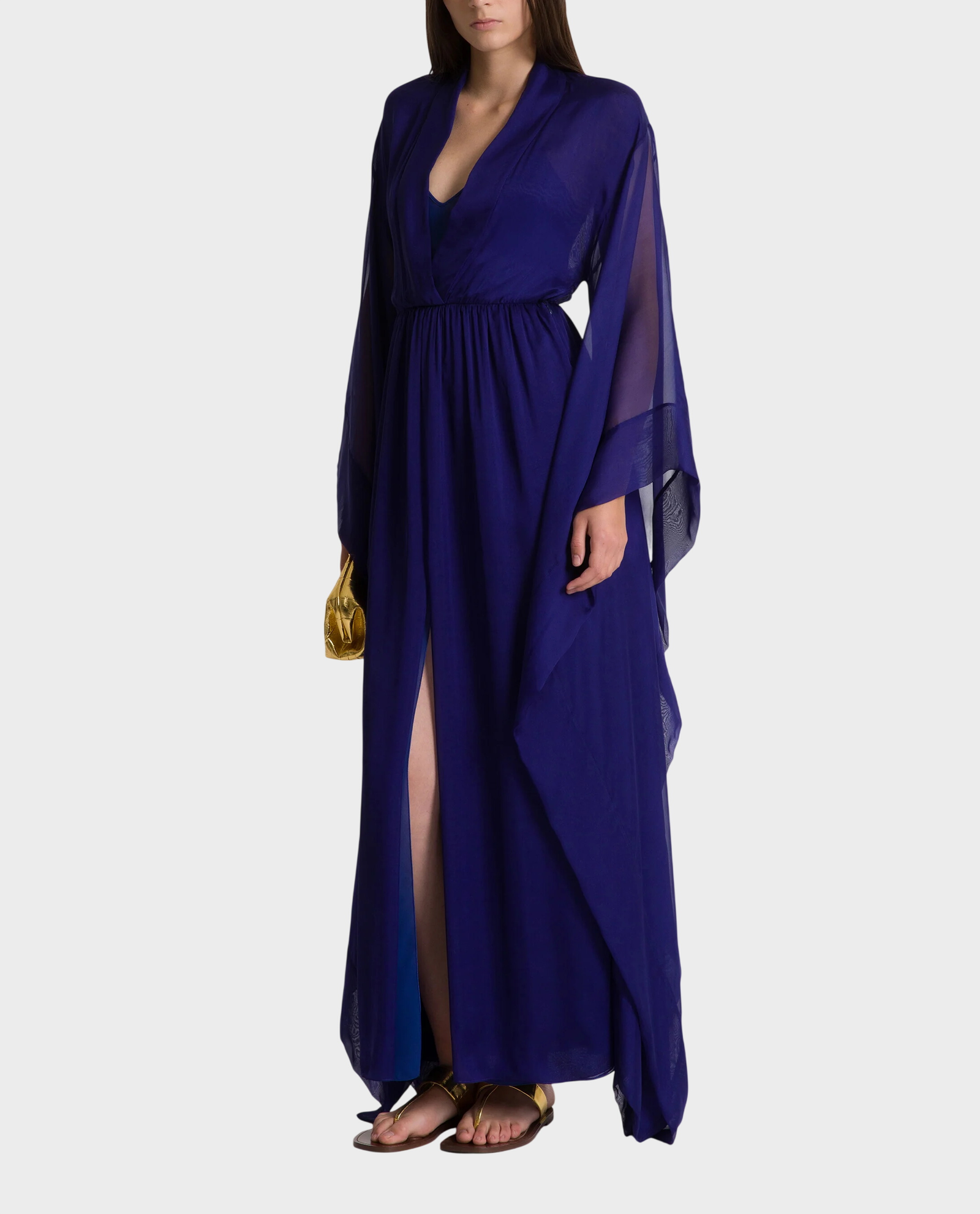 Długa jedwabna sukienka z szerokimi rękawami - Image #0