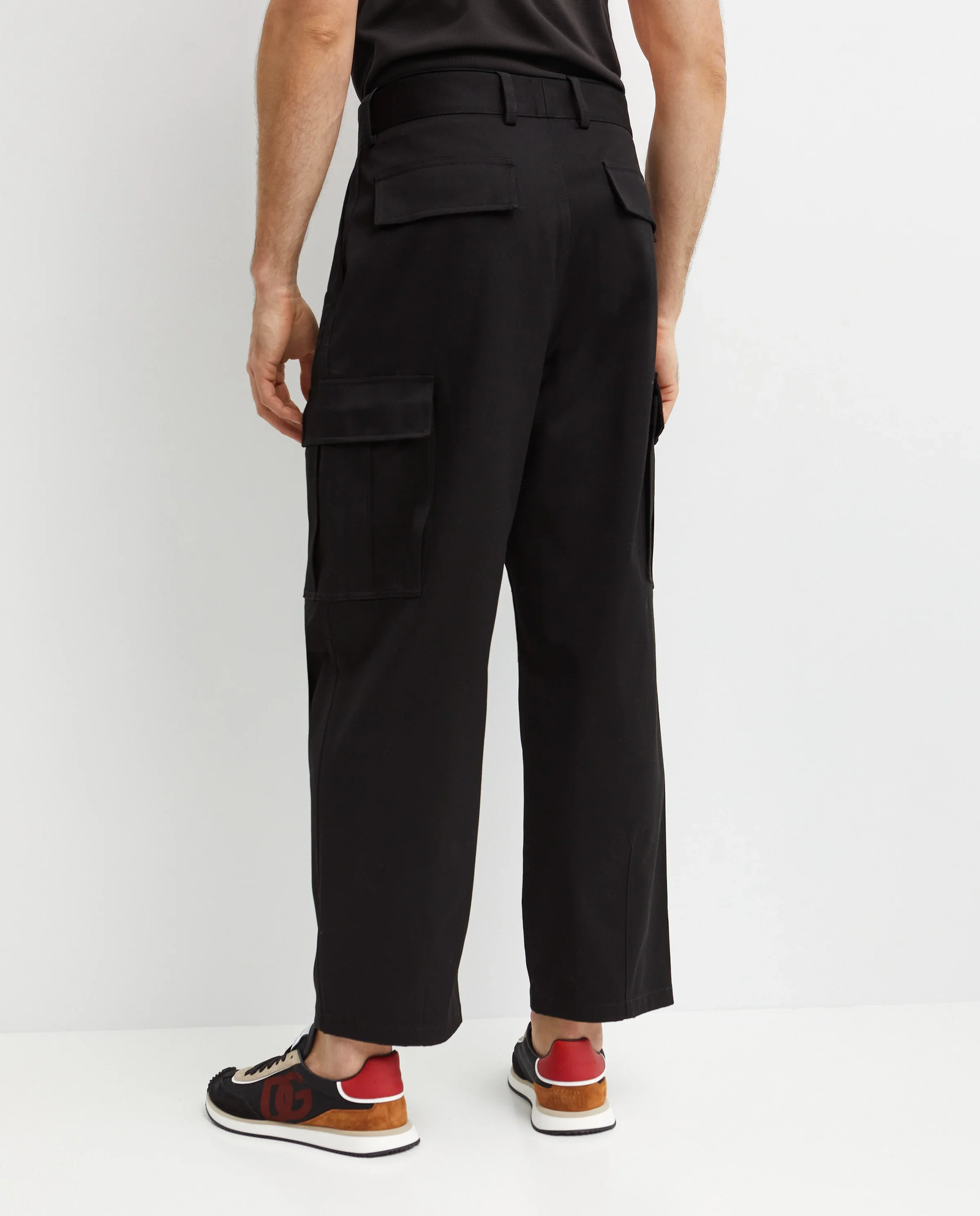 Czarne spodnie z kieszeniami cargo - Image #2