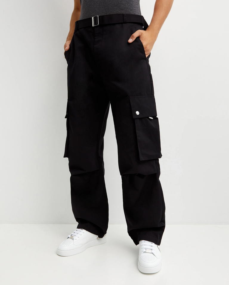 Czarne spodnie Cargo