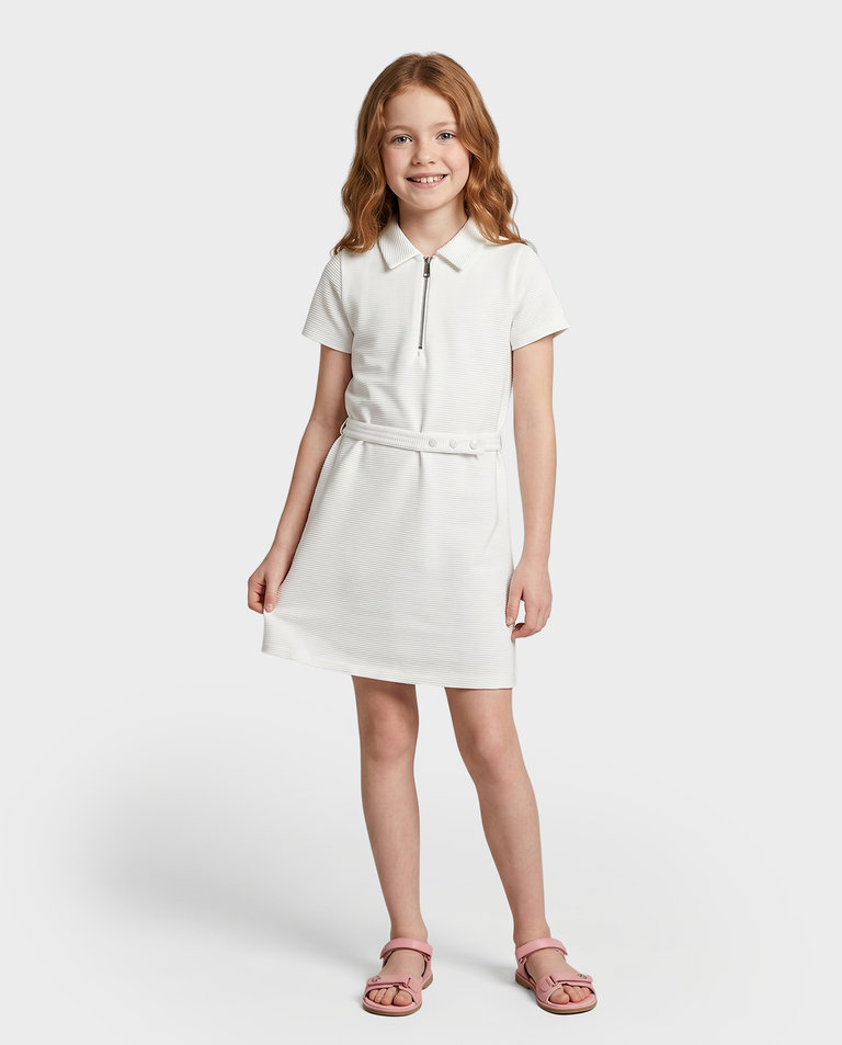 Biała sukienka z krótkim rękawem