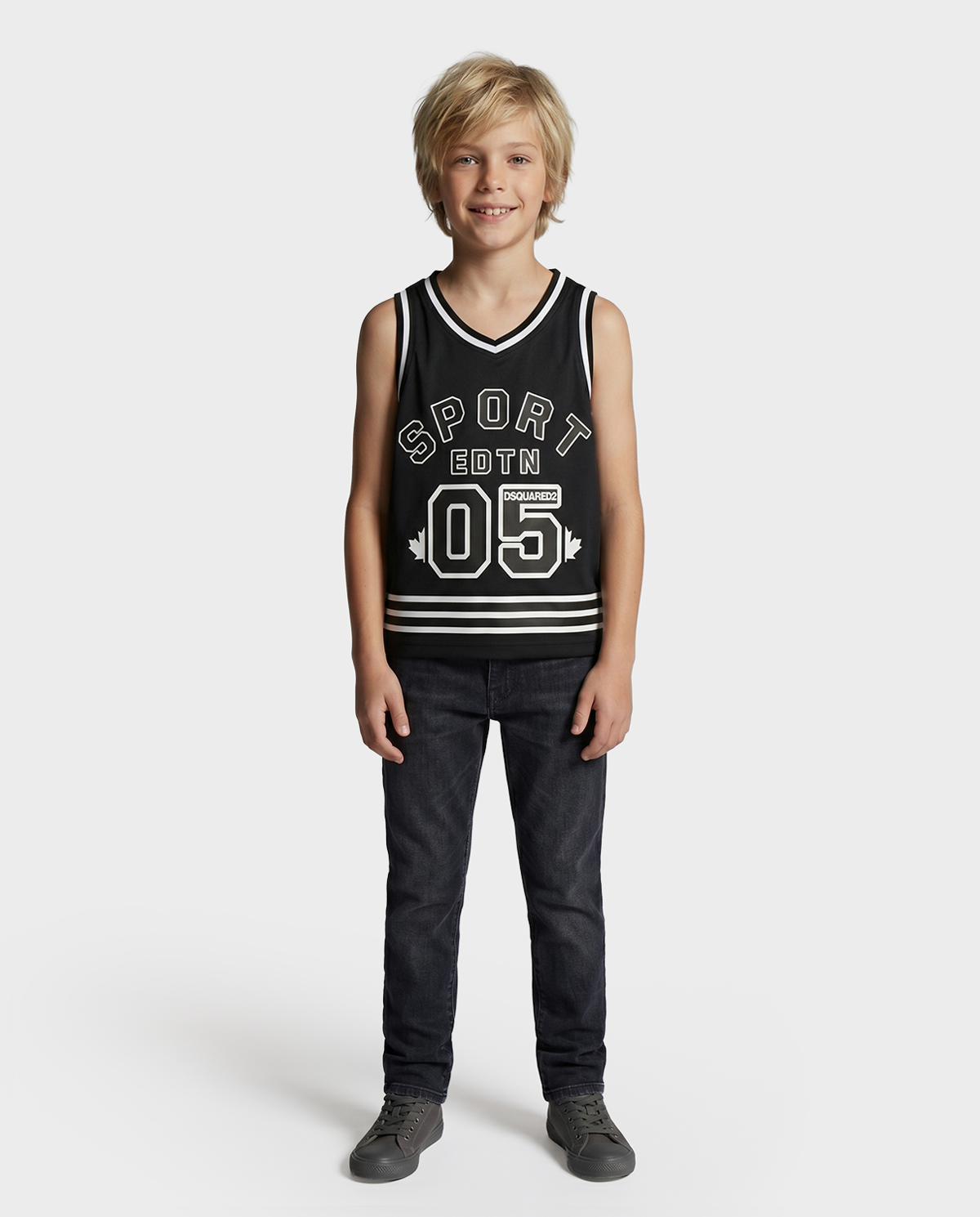 Czarny t-shirt z napisami - Image #2