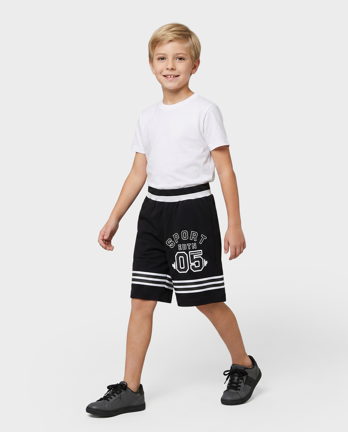 Czarne spodenki z logo - Image #2