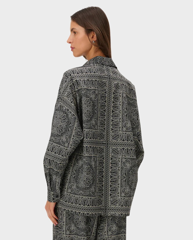 Czarna koszula z nadrukiem bandany Meryl - Image #3