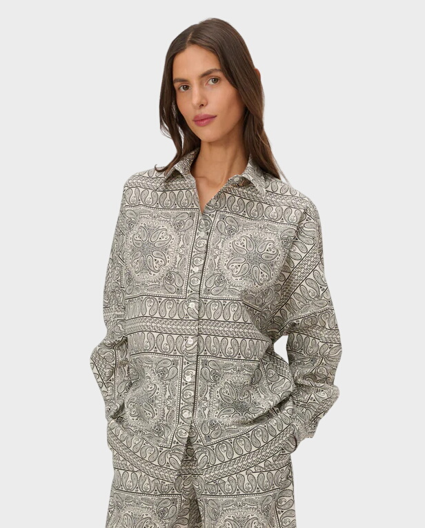 Koszula ecru z nadrukiem bandany Meryl