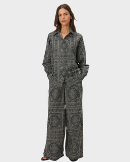 Czarne spodnie z nadrukiem bandany Flore - Image #1