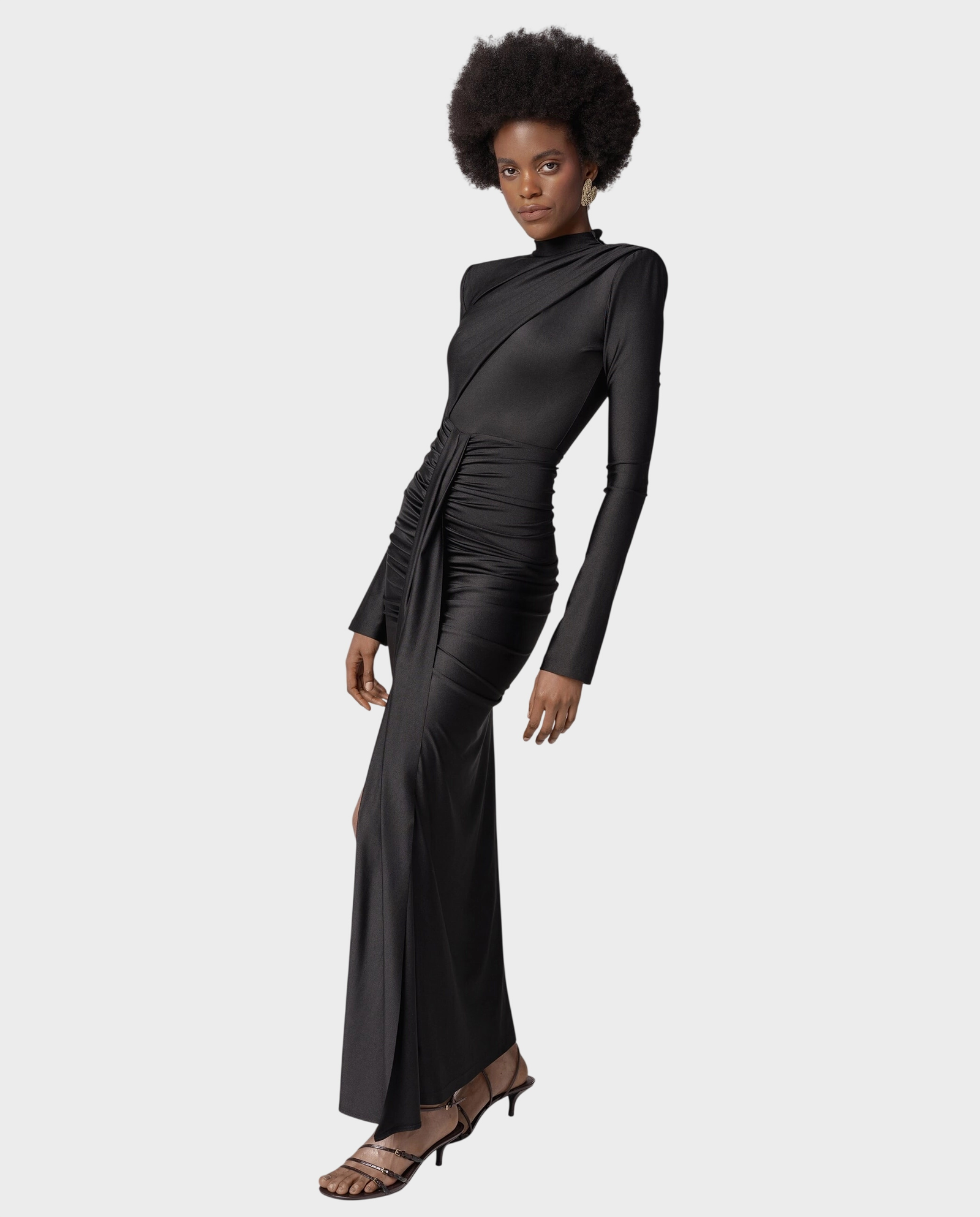 Czarna maxi sukienka z drapowaniem Alise - Image #3