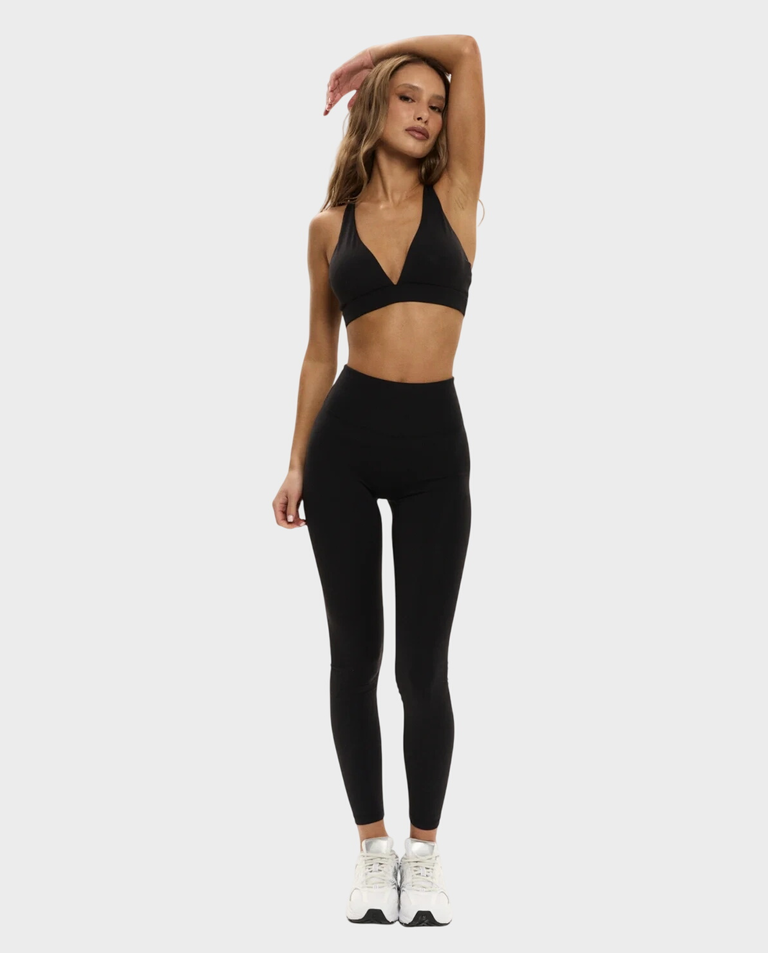 Czarne dopasowane legginsy AirFit