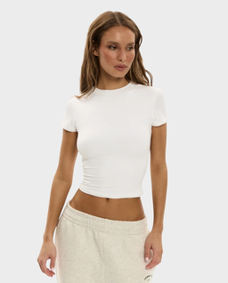 Biały t-shirt o krótszym kroju - Image #0