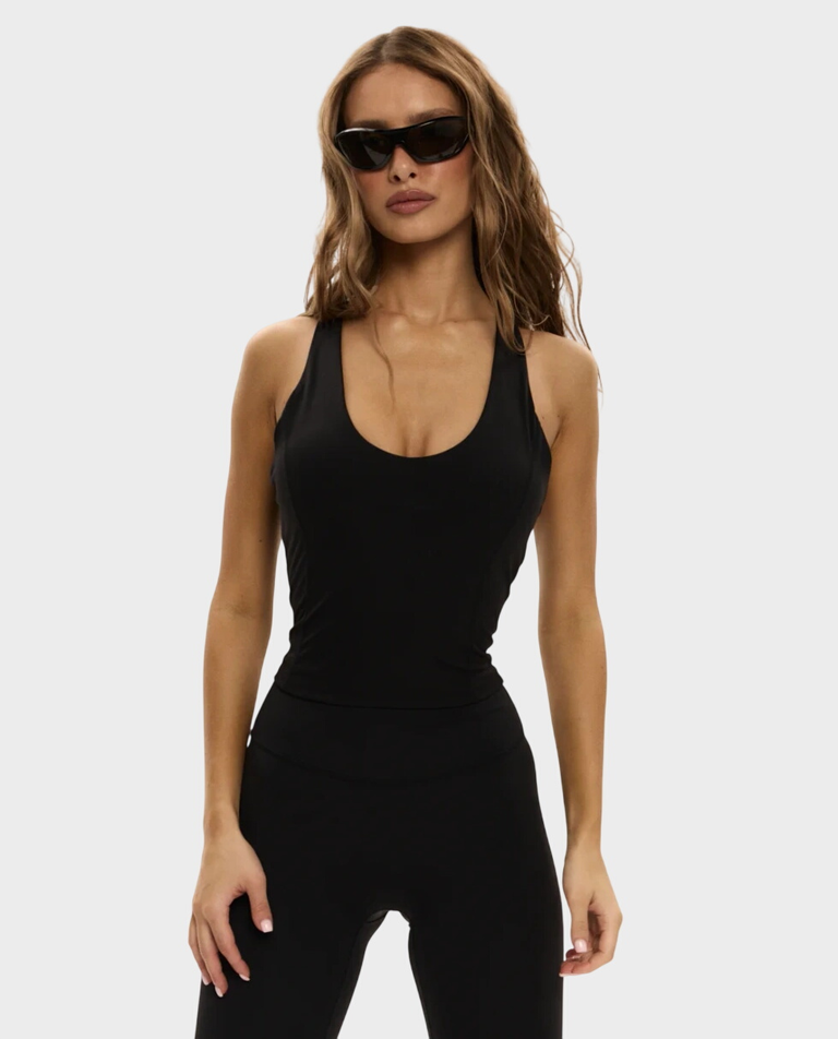 Czarny top AirFit