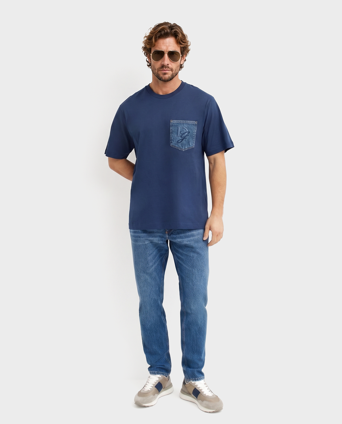 Jeansy slim-fit z  plakietką z logo - Image #1