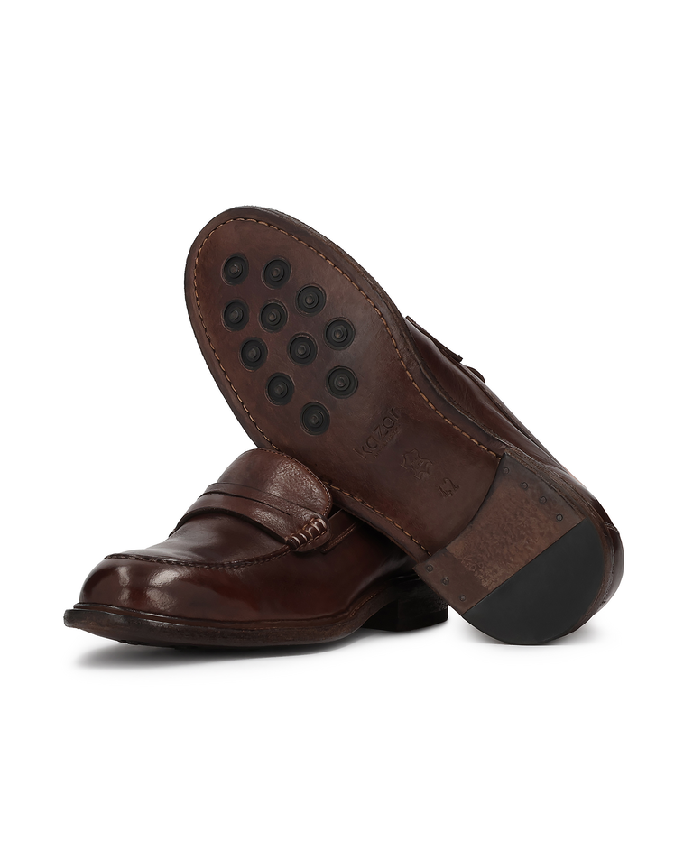 Eleganckie skórzane loafersy Grantes - Image #5