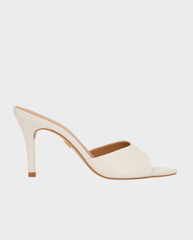 Eleganckie klapki na szpilce w kolorze off white Kimberley