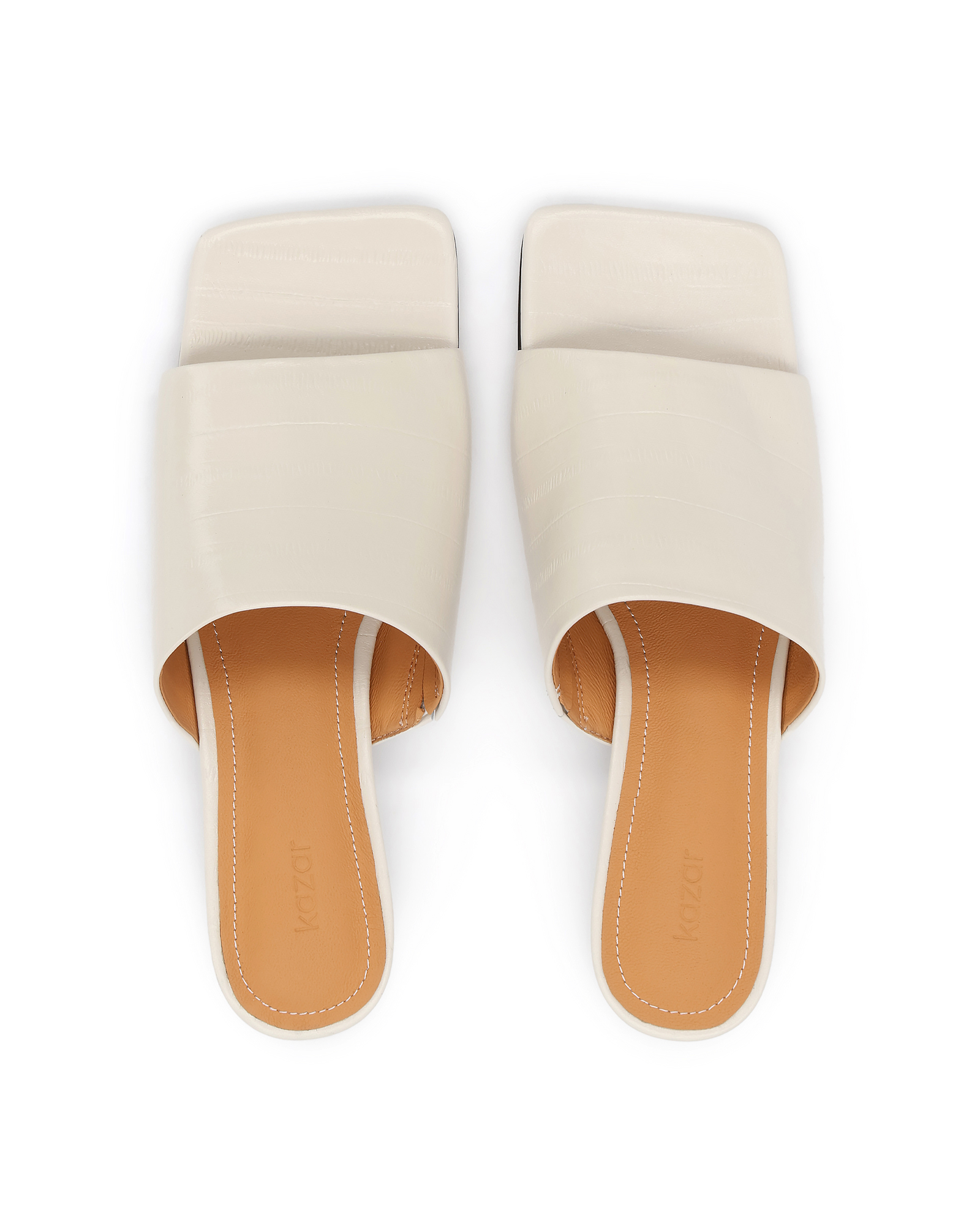 Klapki z tłoczonej skóry na obcasie kitten heels Tamera - Image #4