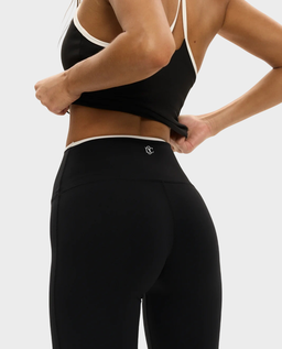 Czarne rozszerzane legginsy Varsity - Image #3