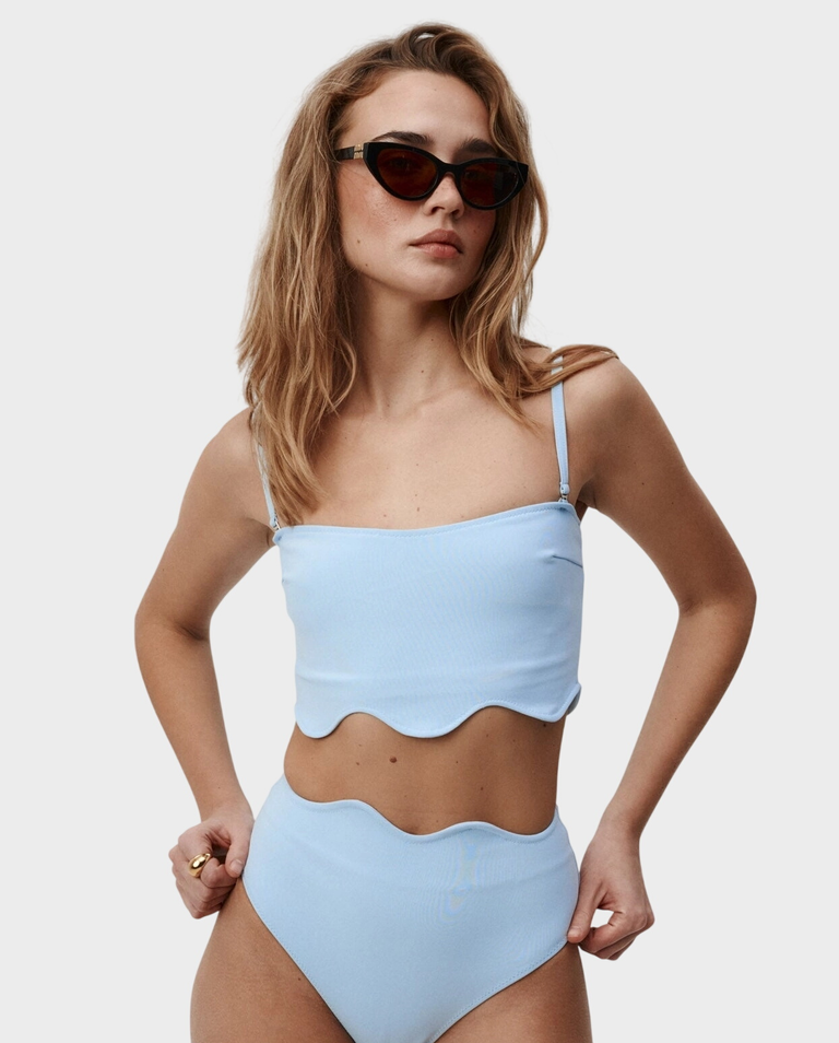 Błękitna góra od bikini Chic