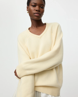Kaszmirowy jasnożółty sweter oversize - Image #4