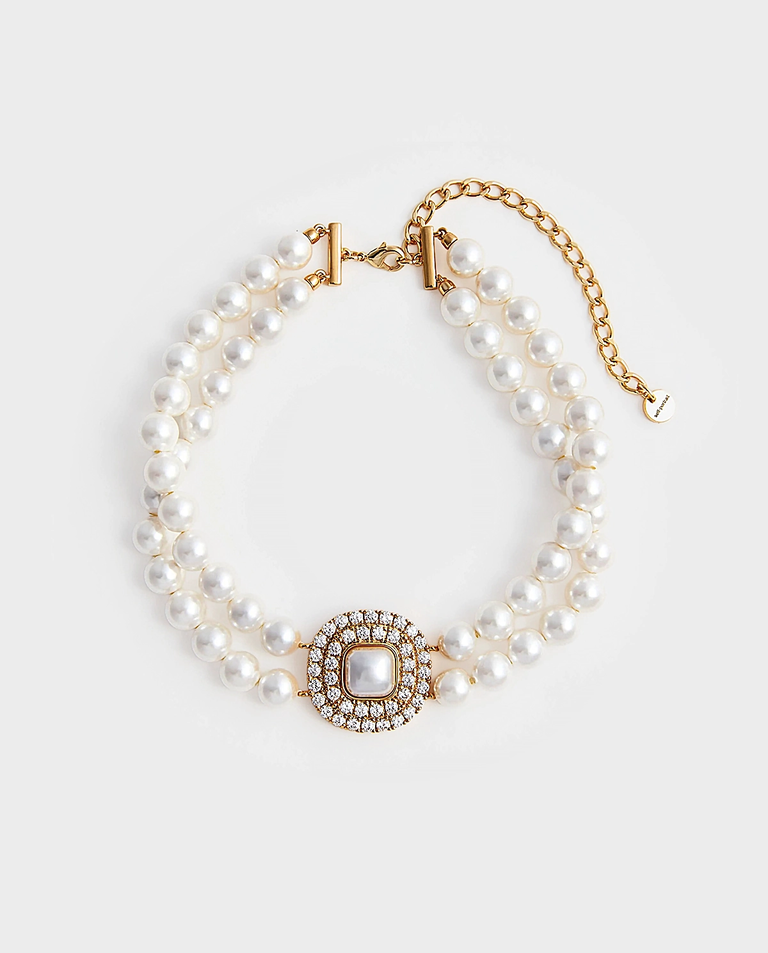 Perłowy choker z ozdobną klamrą