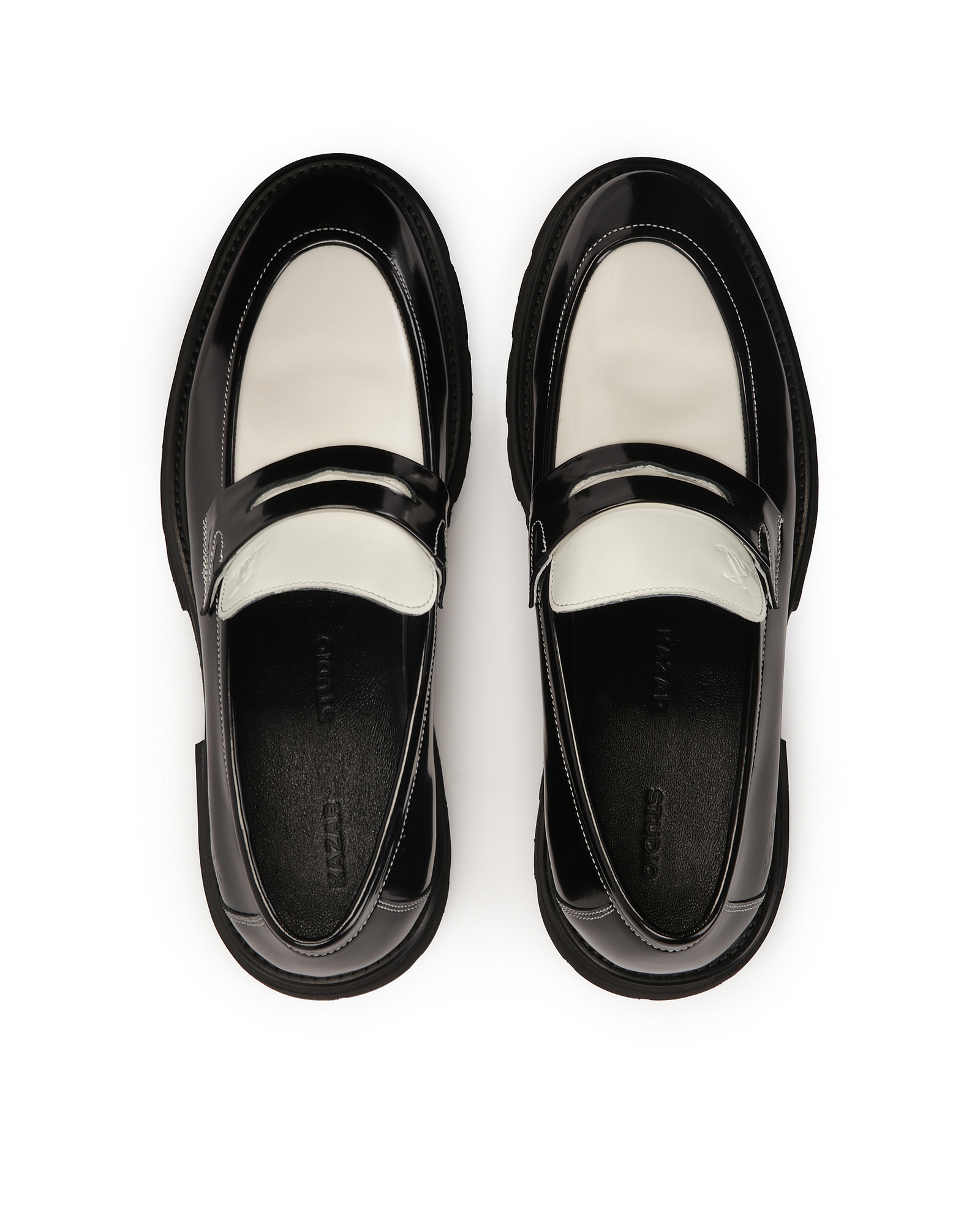 Wsuwane dwukolorowe loafersy z lakierowanej skóry KS PHERTH - Image #5