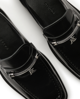 Czarne loafersy z biżuteryjną ozdobą KS GASTON - Image #7