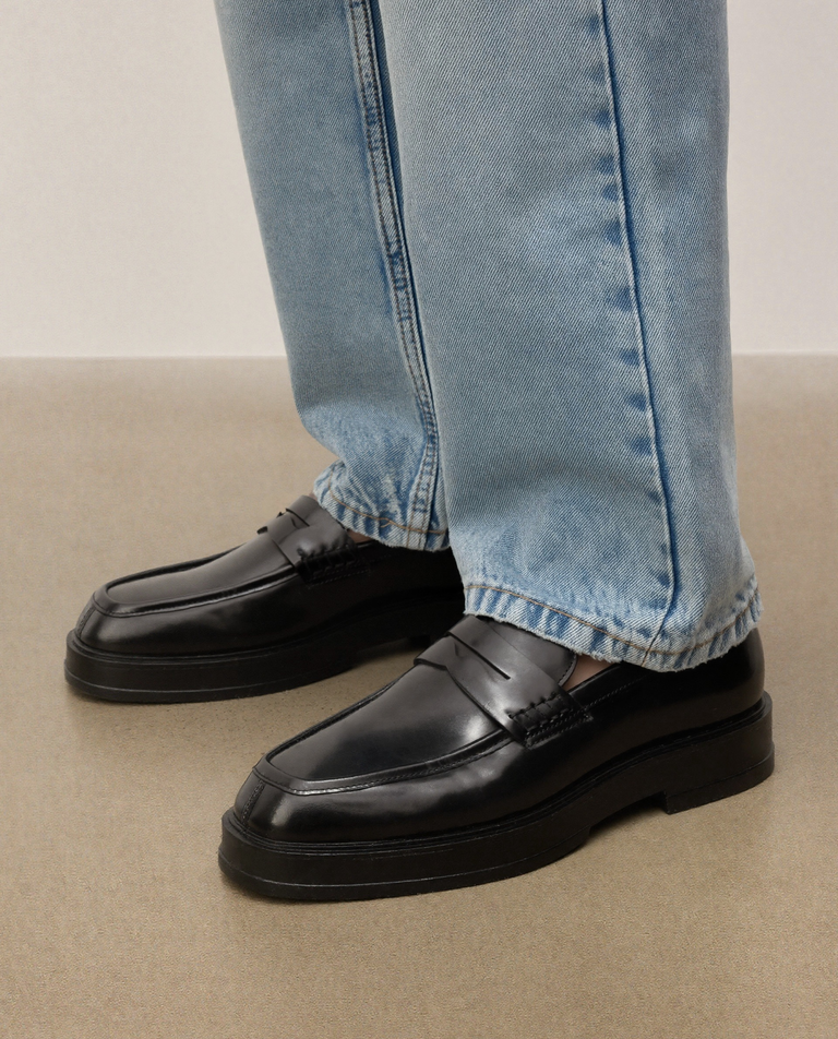 Czarne loafersy slip-on na wyższej podeszwie KS NATANIEL