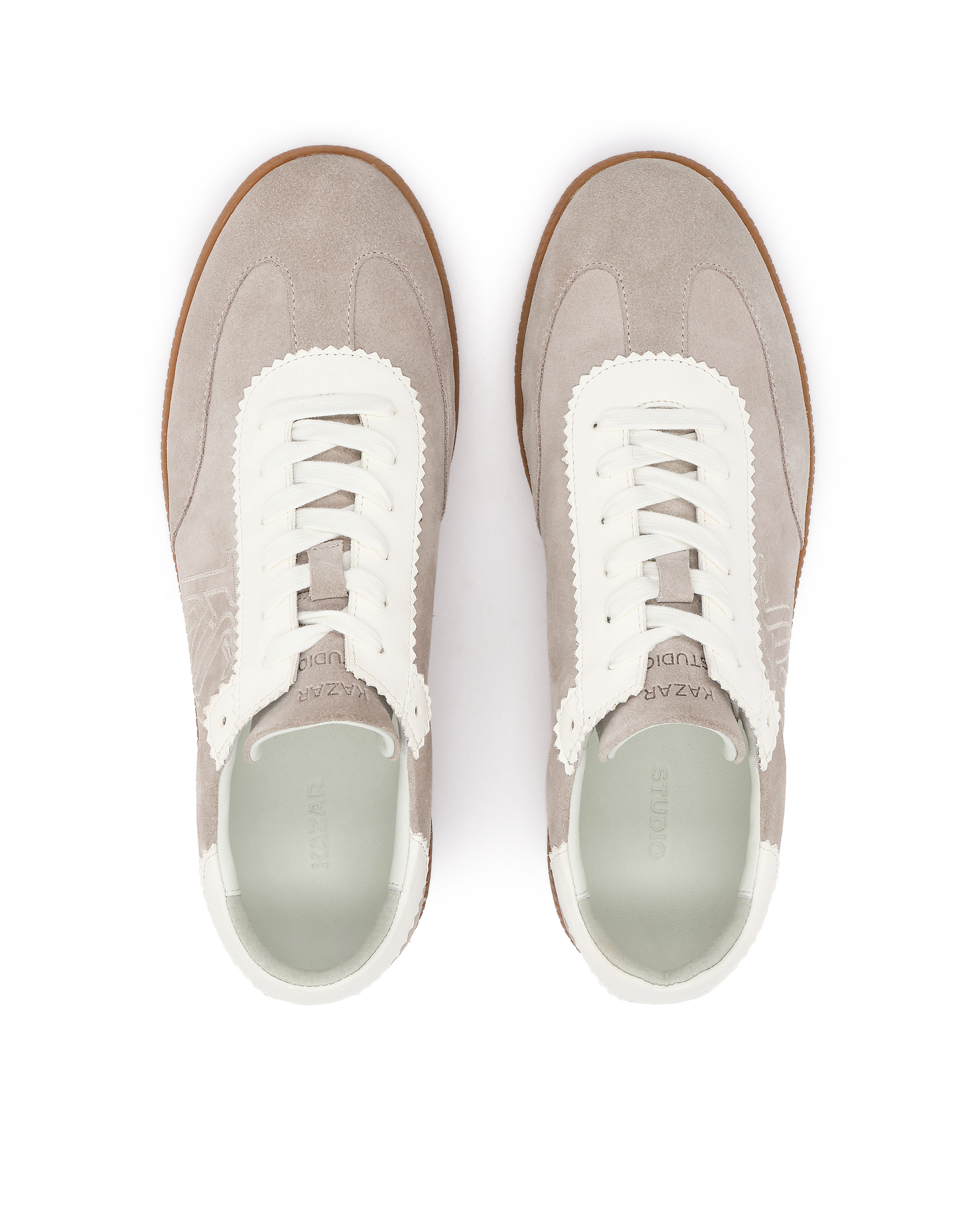 Sneakersy o linii retro z kontrastem faktur KS ALEXIS - Image #5