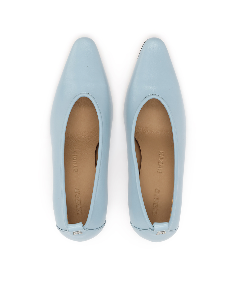 Czółenka w odcieniu baby blue na subtelnym obcasie KS EDIFF - Image #5