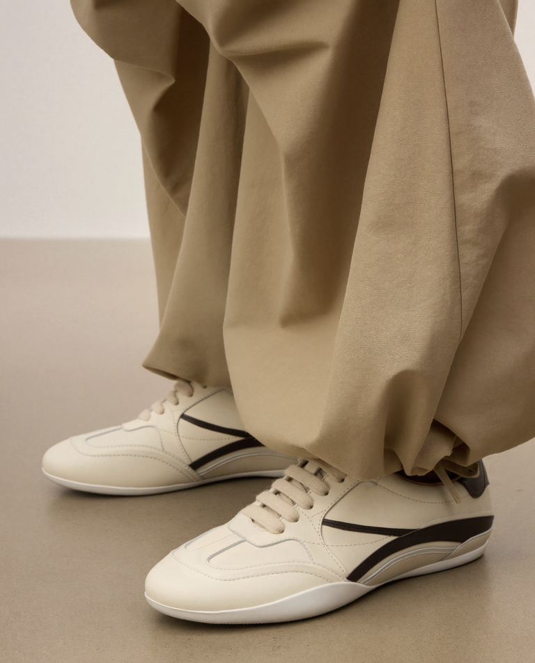 Skórzane sneakersy z kontrastowymi wstawkami KS SINDIE