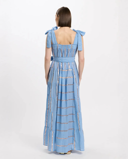 Niebieska sukienka maxi z paskiem Aly - Image #3