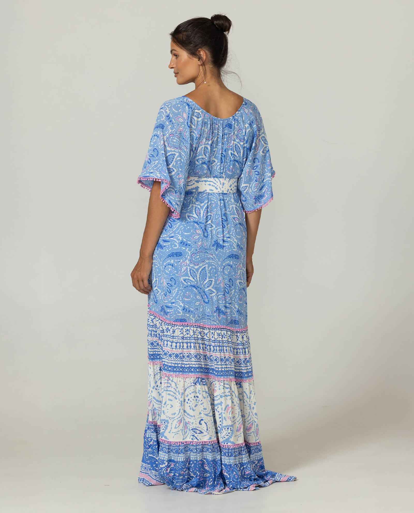 Sukienka maxi w kwiatowy print Kaira - Image #2