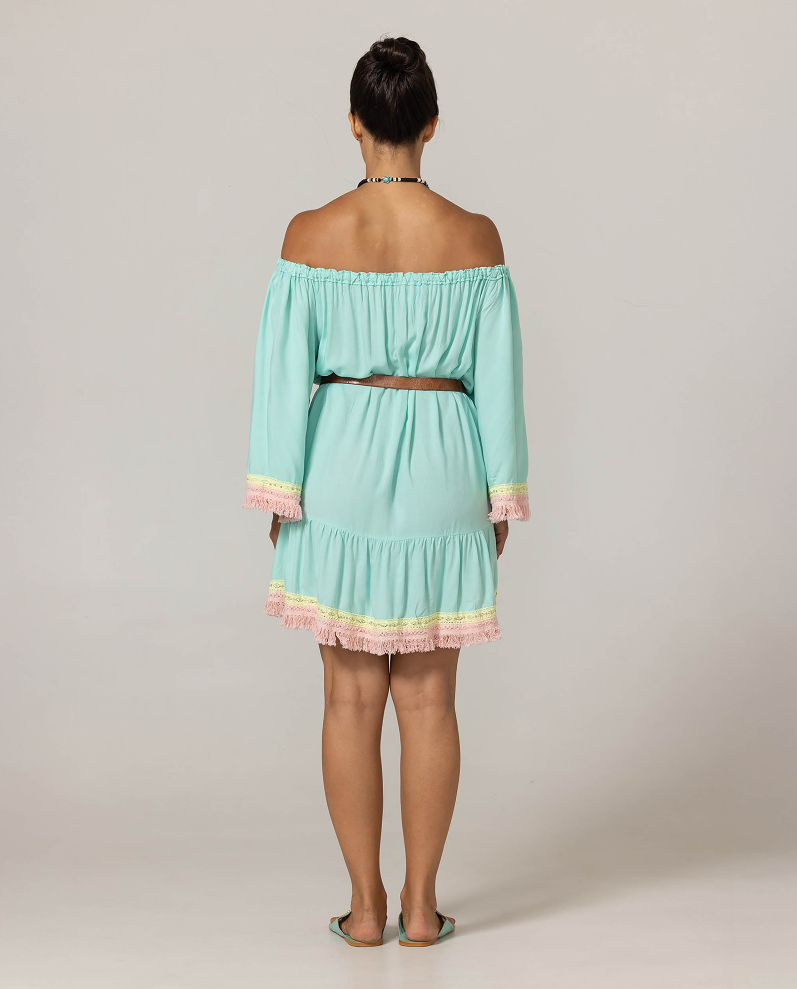 Miętowa sukienka boho z haftem Azra - Image #2