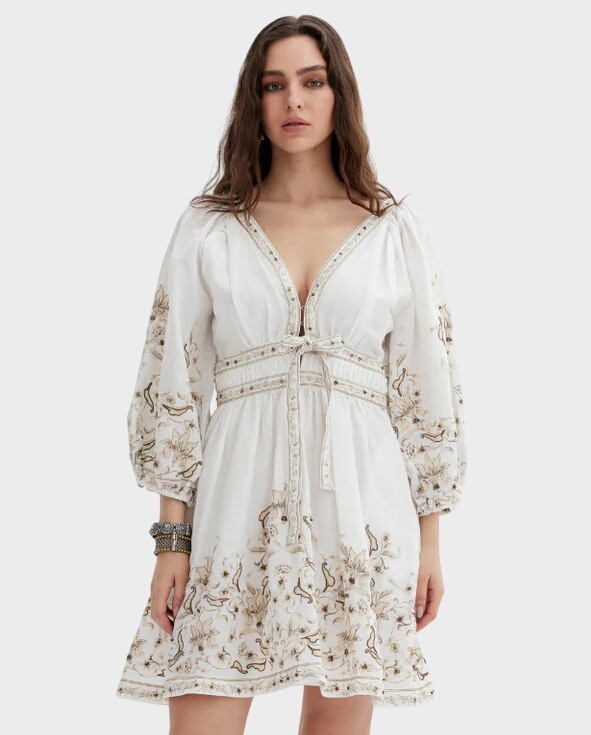 Mini sukienka w stylu boho Alenica