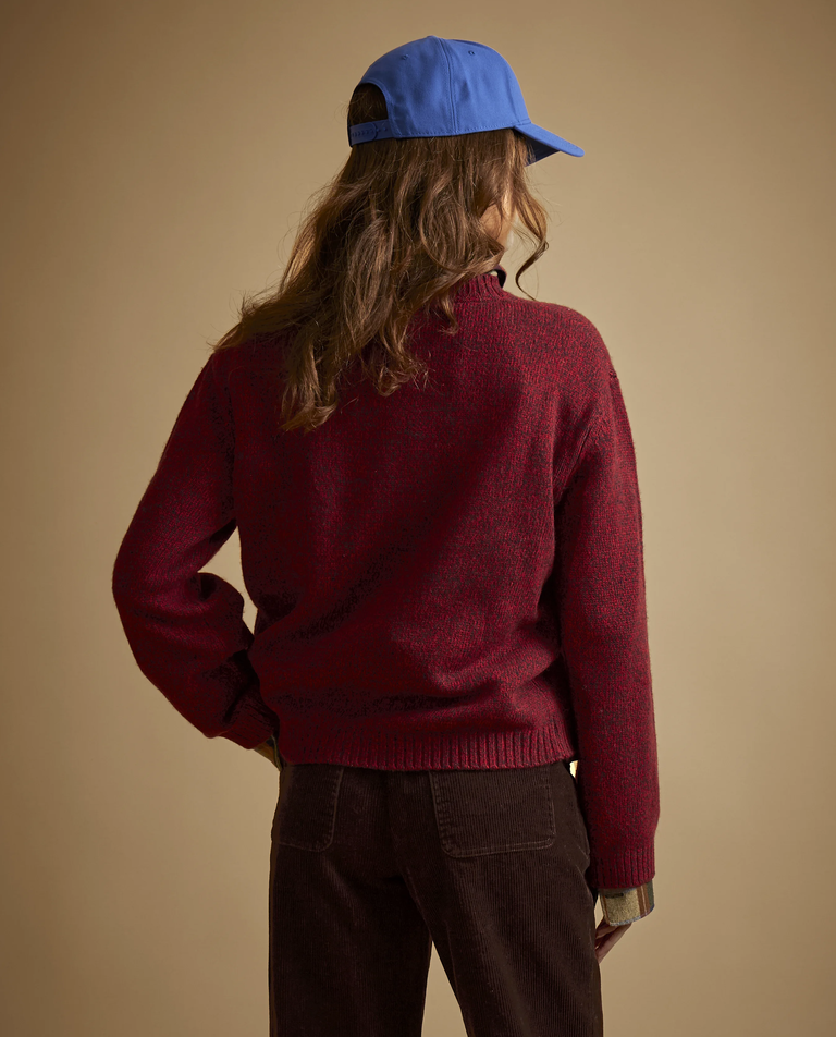 Bordowy sweter oversize z miękkiej dzianiny - Image #3