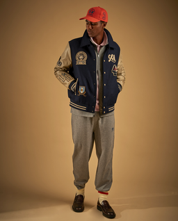Granatowa kurtka typu bomber z naszywkami - Image #4