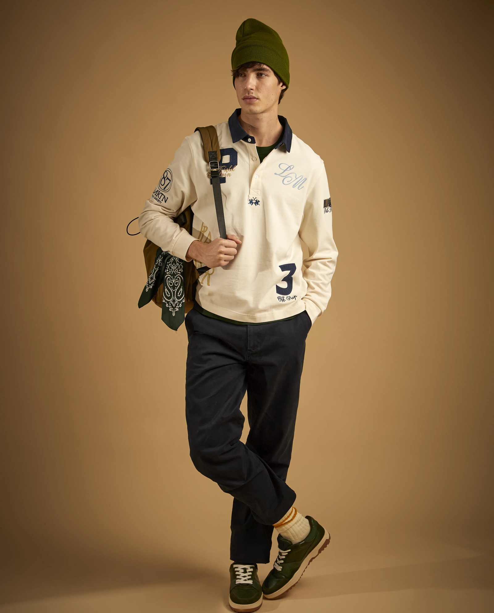 Kremowy longsleeve z naszywkami - Image #4